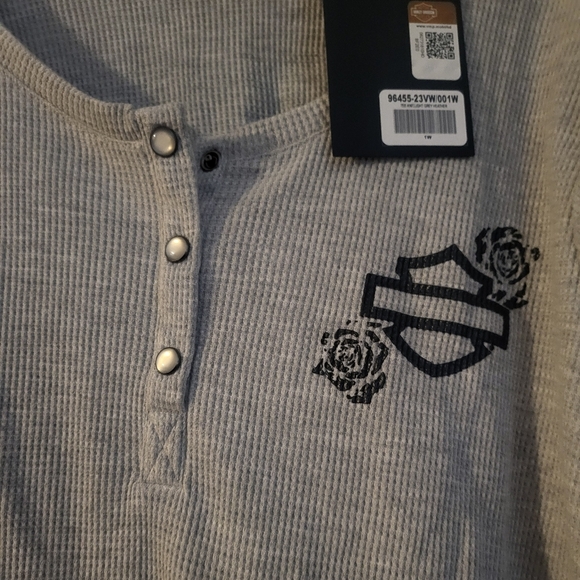 NWT Harley Davidson Women's Fireside Roses Thermal Henley Gray Size 1W - Picture 8 of 8